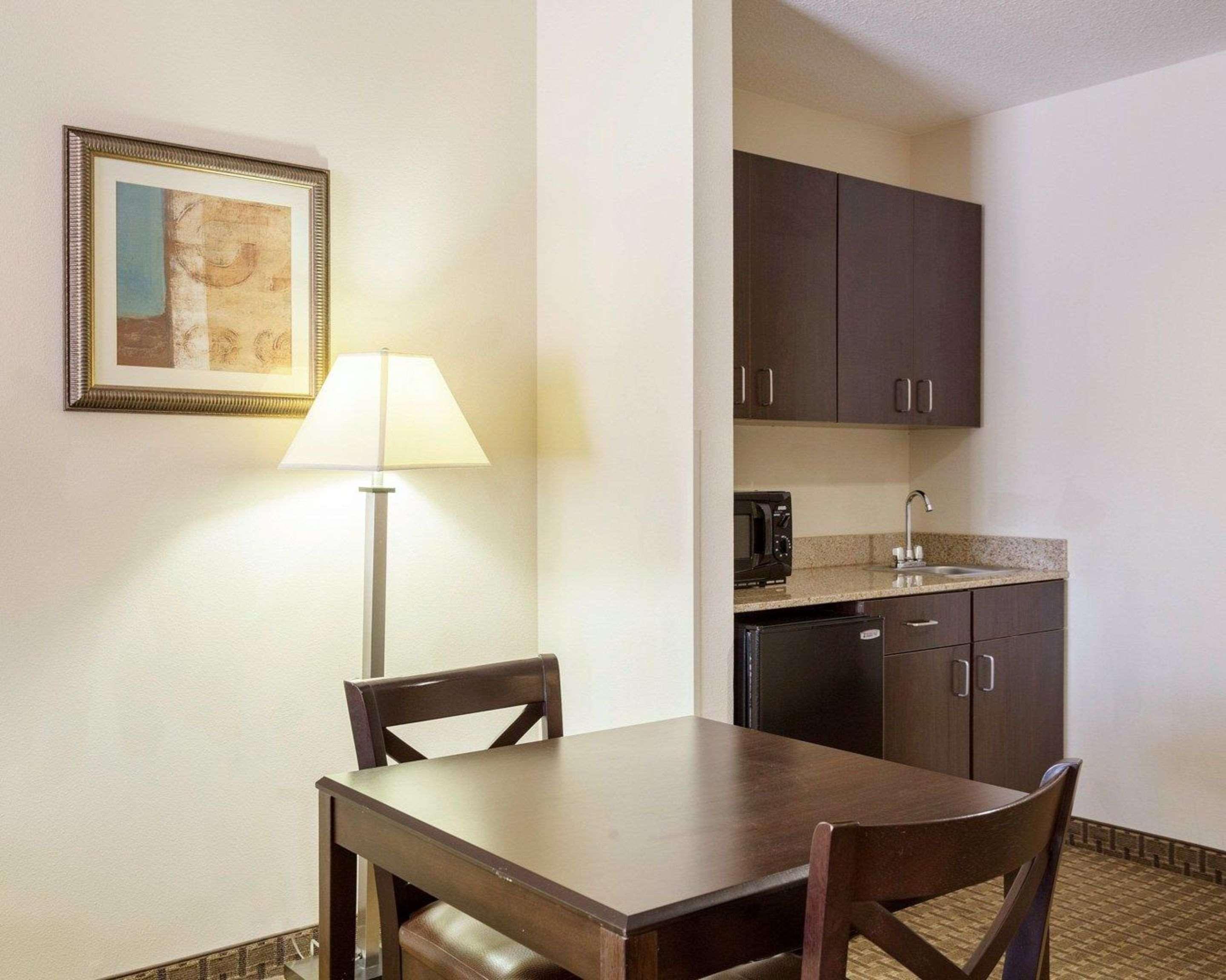 Comfort Suites Olive Branch - Memphis South Екстер'єр фото