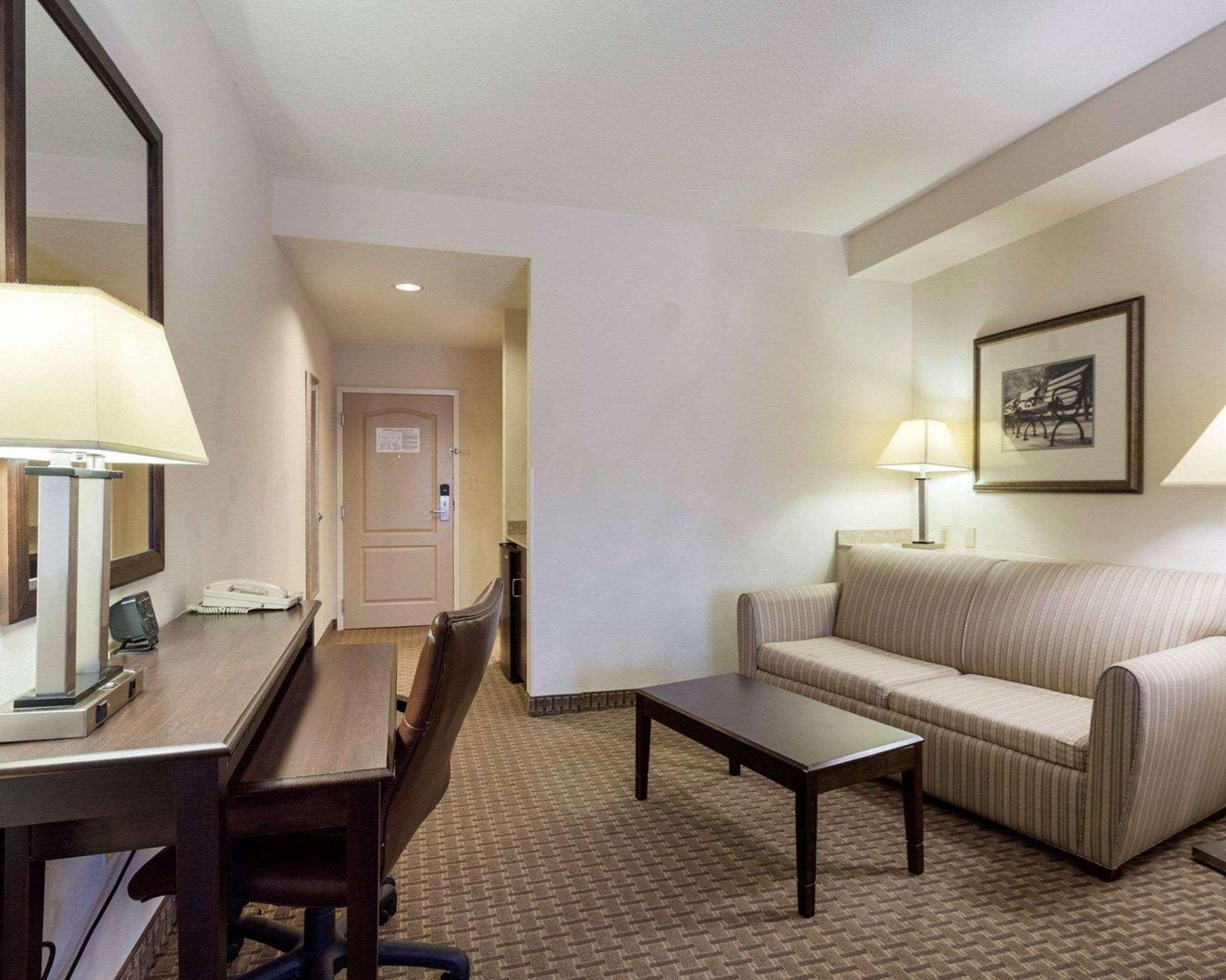 Comfort Suites Olive Branch - Memphis South Екстер'єр фото