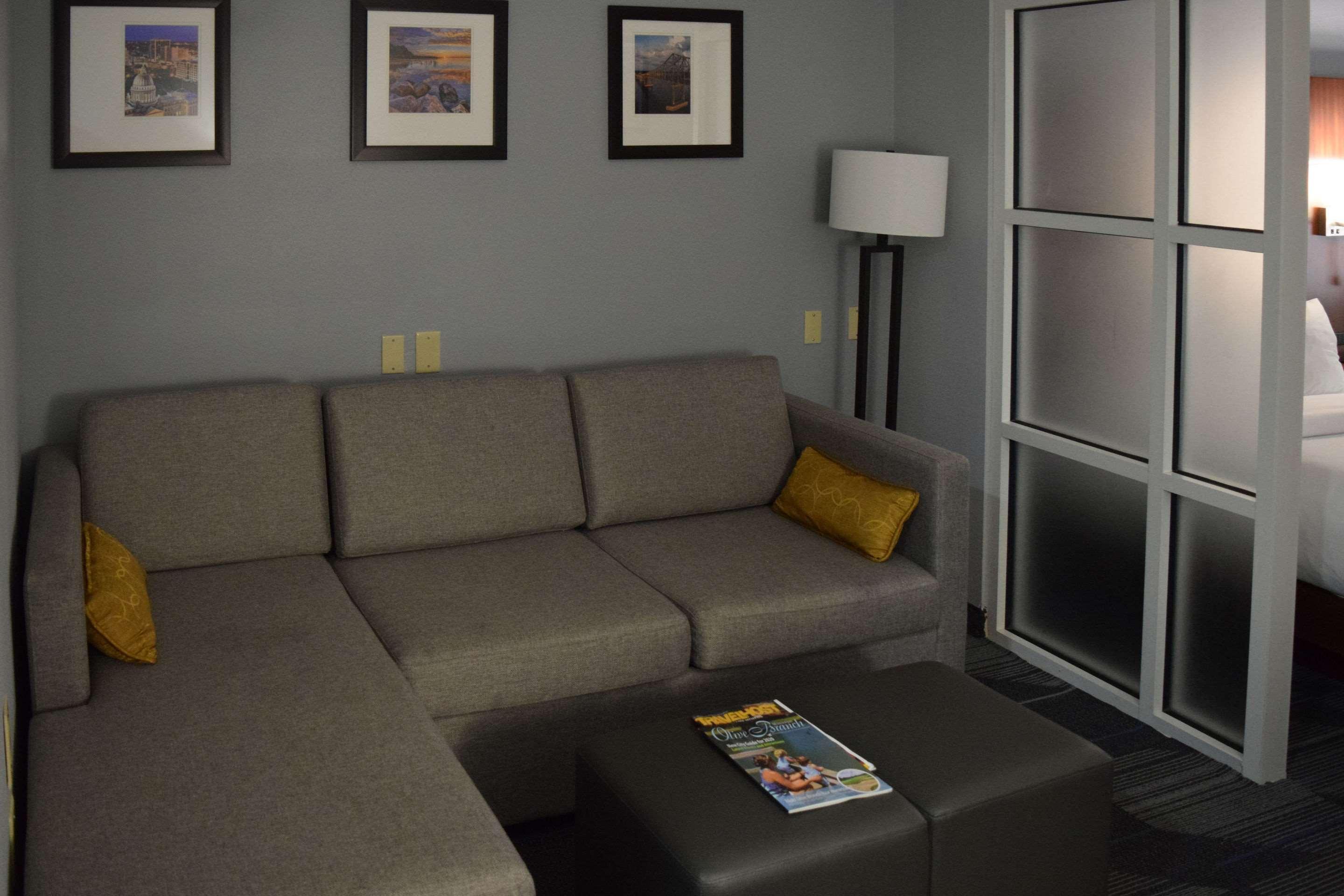 Comfort Suites Olive Branch - Memphis South Екстер'єр фото