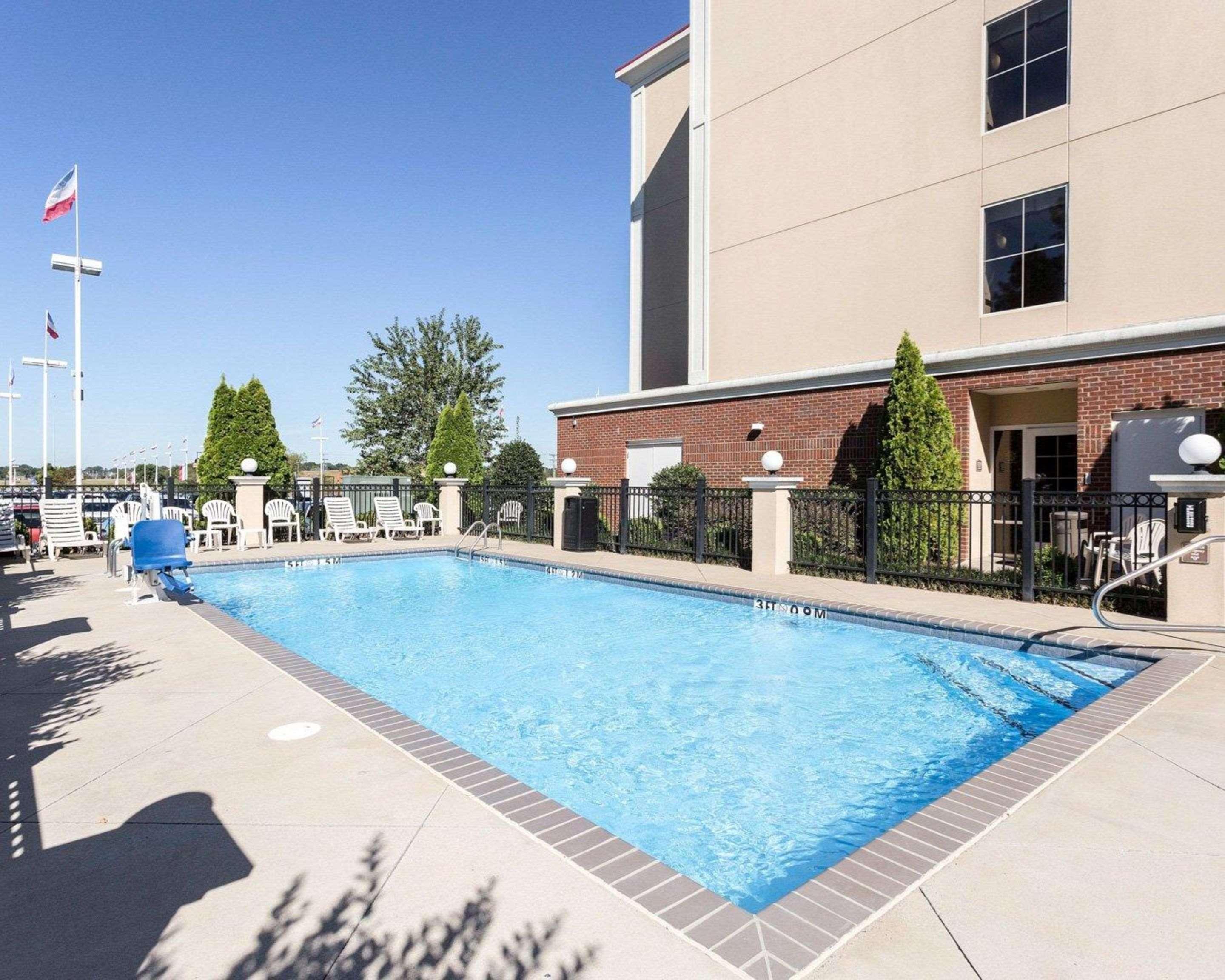 Comfort Suites Olive Branch - Memphis South Екстер'єр фото