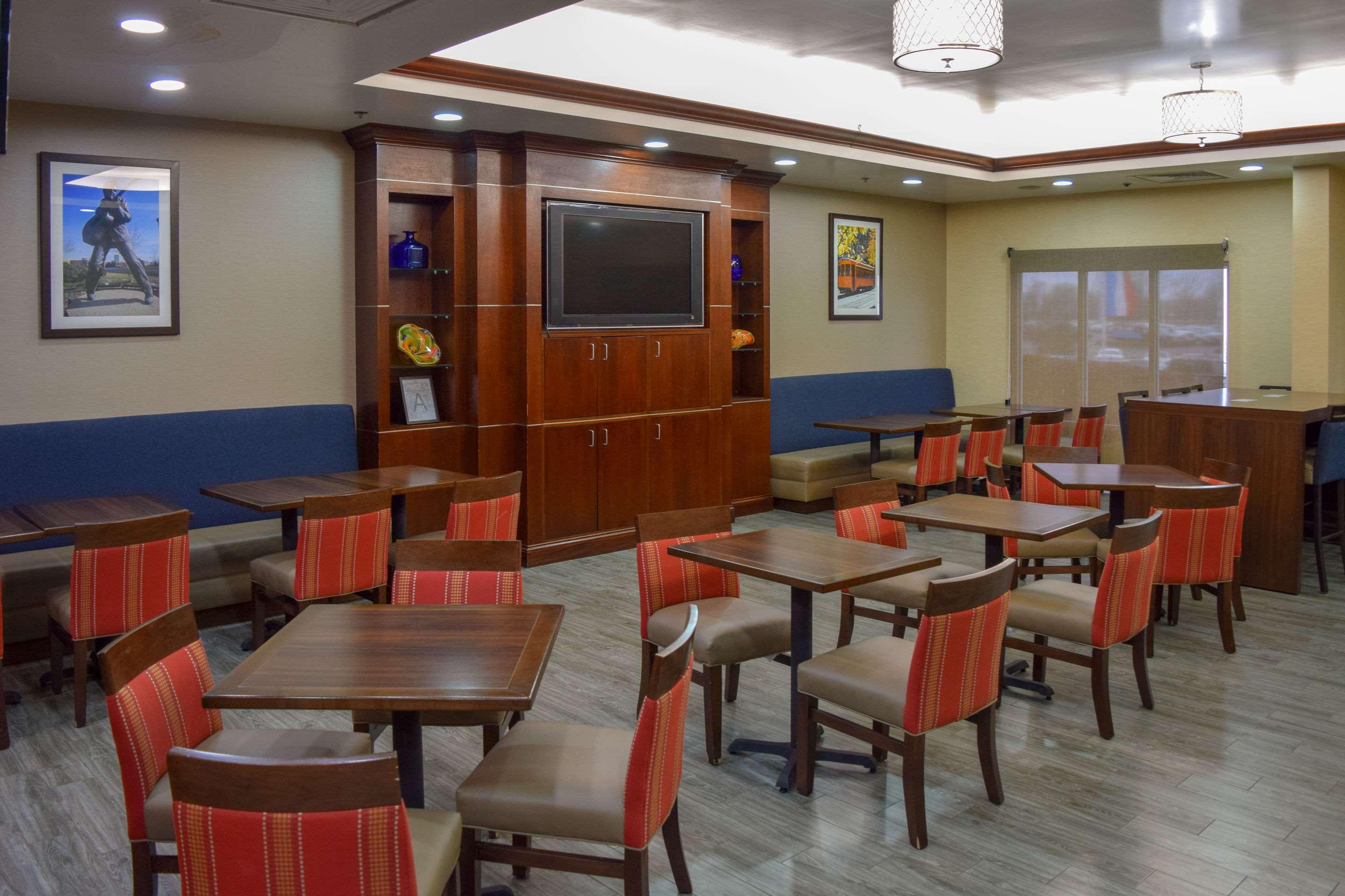 Comfort Suites Olive Branch - Memphis South Екстер'єр фото